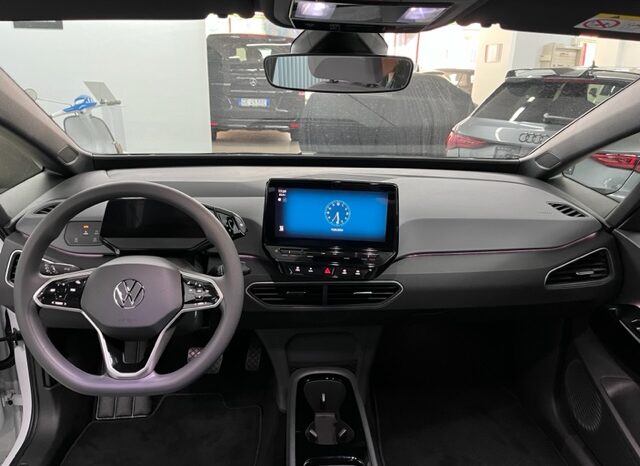 
								Volkswagen ID.3 Pro Performance completo									