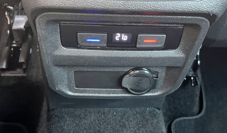 
								Volkswagen Tiguan 20 Tdi Dsg 4motion Elegance completo									